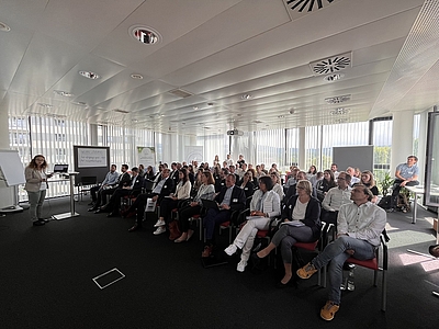 60 Interessierte informierten sich bei der kostenlosen Infoveranstaltung zur CSRD-Integration © Business Upper Austria