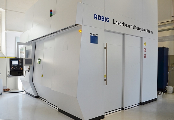 The RUBIG 5-axis laser processing centre offers virtually unlimited options true to the motto of "4 lenses and 4 technologies"